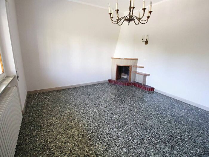 Appartamento con 5 locali in affitto in San Marco Acquacalda, Lucca