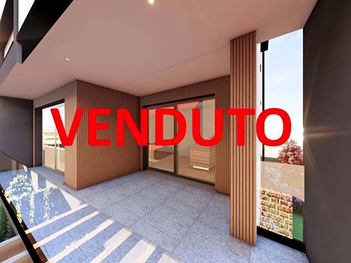 Appartamento trilocale in vendita in Sovico