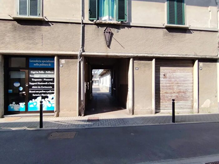 Appartamento trilocale in vendita in Via G Durini, Gorla Minore