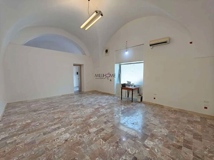 Appartamento trilocale in vendita in Via Frisella, Marsala