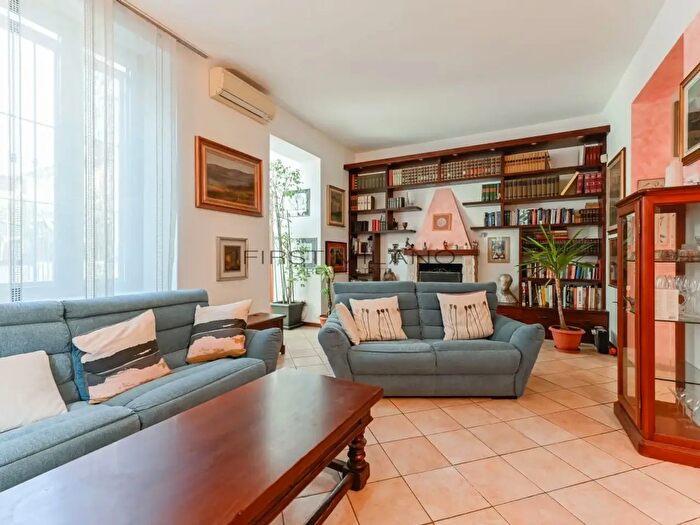 Casa trilocale in vendita in Via Carissimi, Milano