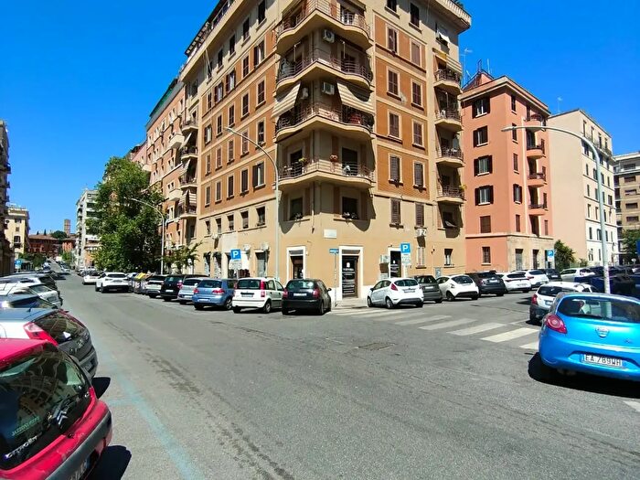 Appartamento bilocale in affitto in Via Cesena, Roma