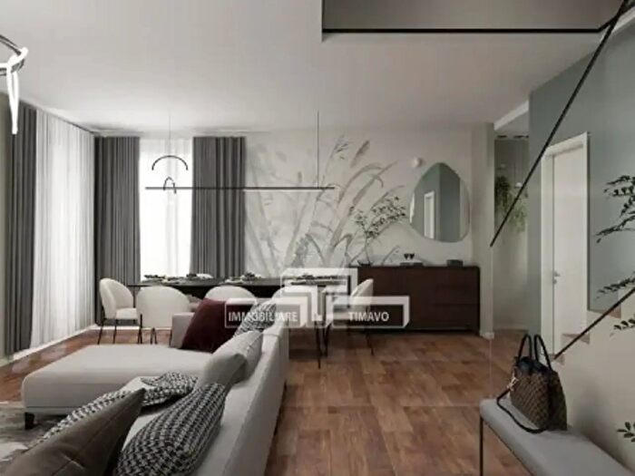 Casa quadrilocale in vendita in Via Luigi Settembrini, Reggio Emilia