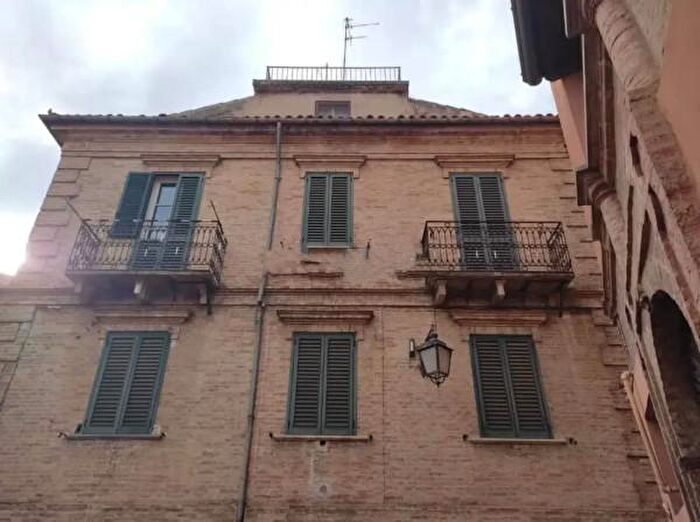 Casa con 5 locali in vendita in Via Ravizza, Lanciano