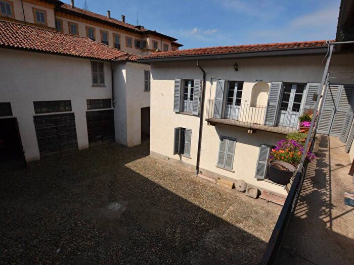 Appartamento bilocale in affitto in Via Andrea Sala, Centro, Merate