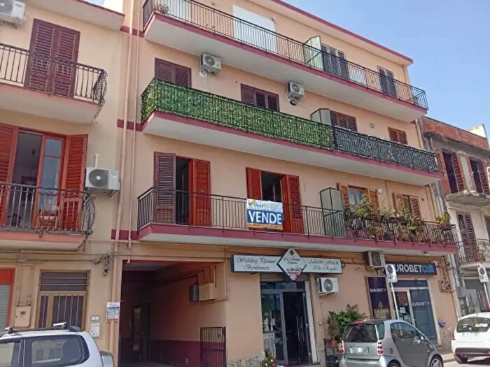 Appartamento bilocale in vendita in Via Nazionale, Falcone