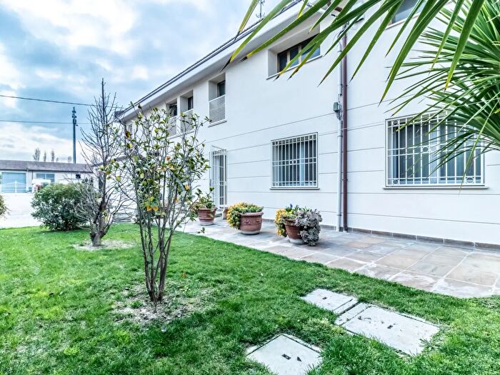 Appartamento trilocale in vendita in Via Serraglio, Castel Bolognese