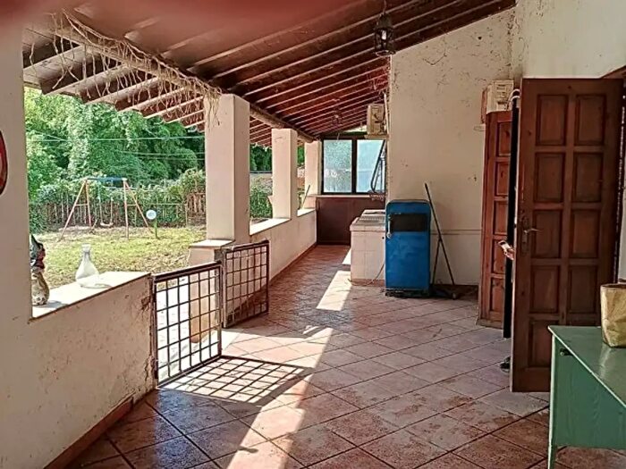 Casa quadrilocale in vendita in Via Speciano, Cave