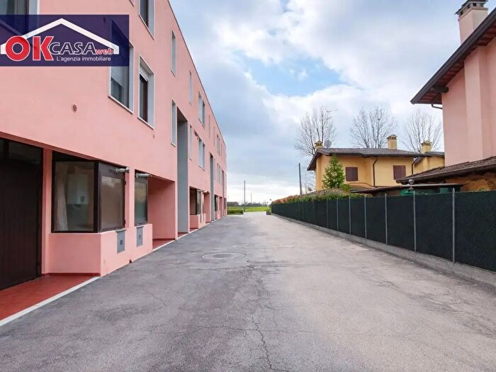 Appartamento con 5 locali in vendita in Via Garibaldi, Fiumicello Villa Vicentina