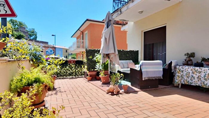 Appartamento con 7 locali in vendita in Via Flaminia, Numana