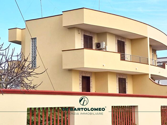 Casa con 5 locali in affitto in Via Carlo Cacace, Talsano San Donato, Taranto