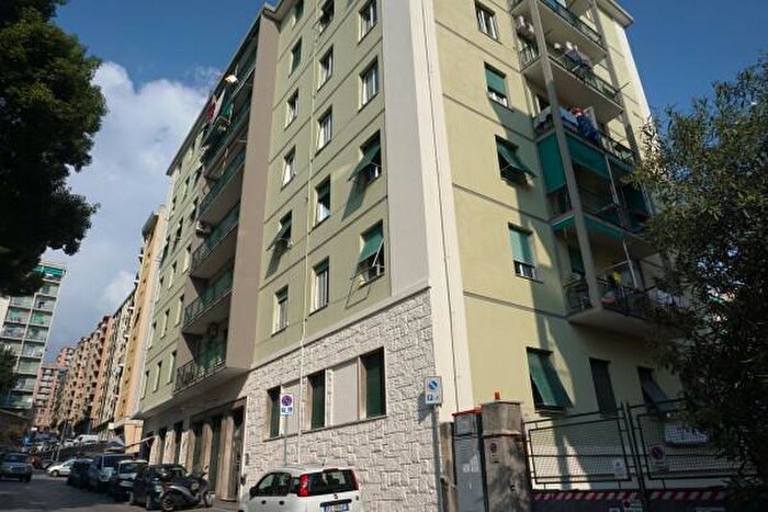 Appartamento bilocale in vendita in Via Generale Manfredo Fanti, Genova