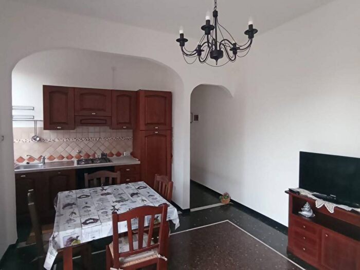 Appartamento bilocale in affitto in Via Giuseppe Garibaldi, Centro, Albisola Superiore