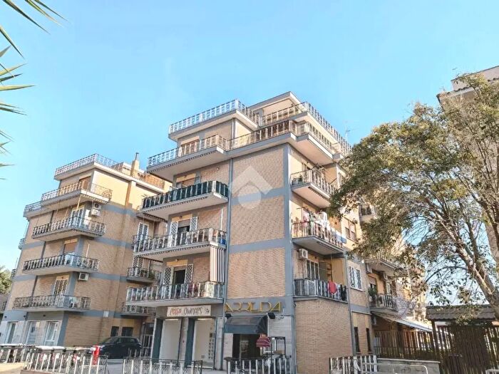 Appartamento bilocale in vendita in Via Mura dei Francesi, Ciampino