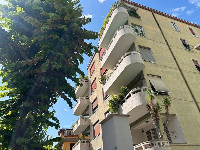 Appartamento quadrilocale in affitto in Medaglie dOro, Roma