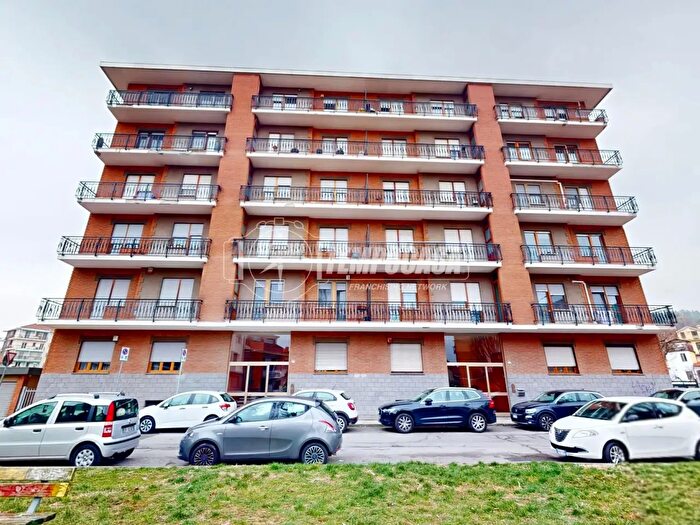 Appartamento trilocale in vendita in Via Montenero, Moncalieri