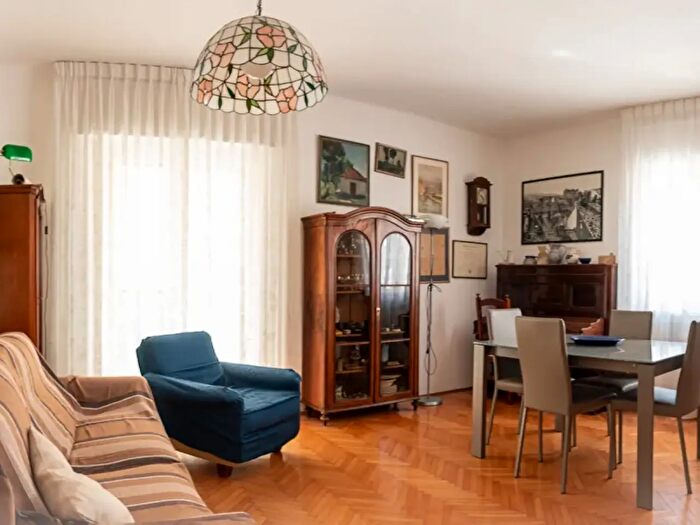 Appartamento quadrilocale in vendita in Via San Vito, Trieste