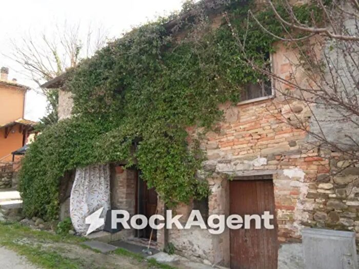 Casa trilocale in vendita in LocCaciurro, Sassocorvaro Auditore