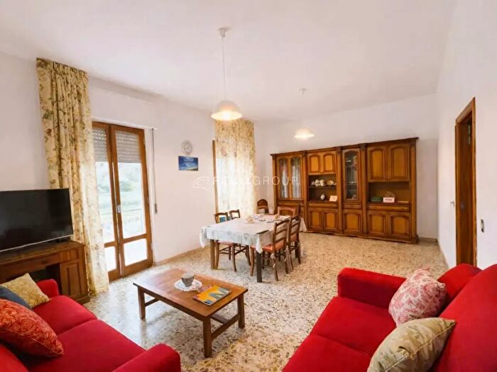 Appartamento con 6 locali in vendita in Contrada Santo Stefano, Ripatransone