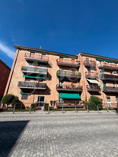 Appartamento trilocale in vendita in Via Trieste, Limbiate