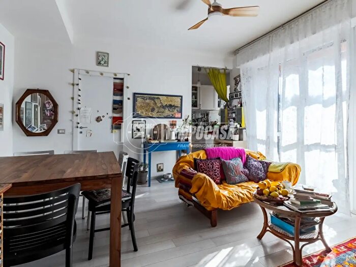 Appartamento quadrilocale in vendita in Via Nicolò Barabino, Milano