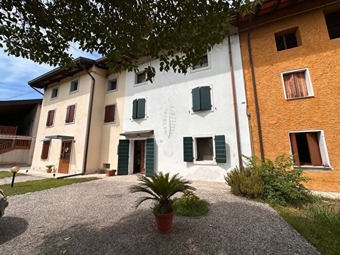 Casa con 7 locali in vendita in Località Gorizzo, Camino Al Tagliamento