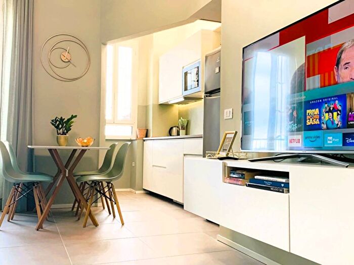 Appartamento trilocale in affitto in Viale Lazio, Cadore, Milano