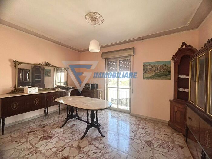 Appartamento trilocale in vendita in Siracusa