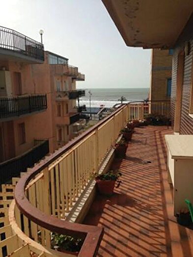 Appartamento trilocale in vendita in Mondragone