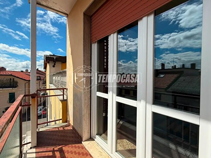 Appartamento trilocale in vendita in Piazza Giuseppe Verdi, Seveso