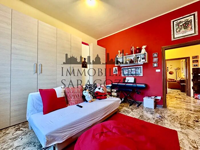 Appartamento con 5 locali in vendita in Via Francesco Orioli, Bologna