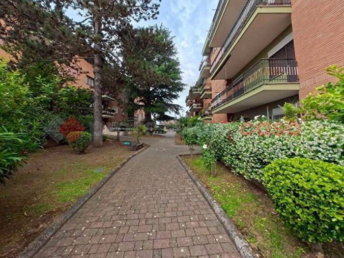 Appartamento trilocale in affitto in Via Podenzana, Nuovo Salario, Roma
