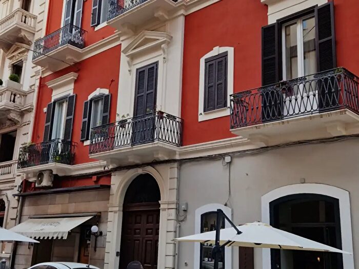Appartamento bilocale in affitto in Via Marchese di Montrone, Bari