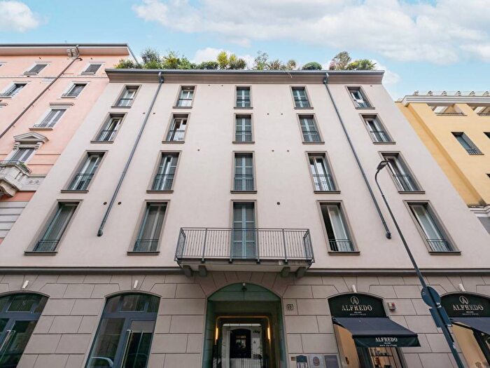 Appartamento bilocale in affitto in Via Marco Polo, Porta Nuova, Milano