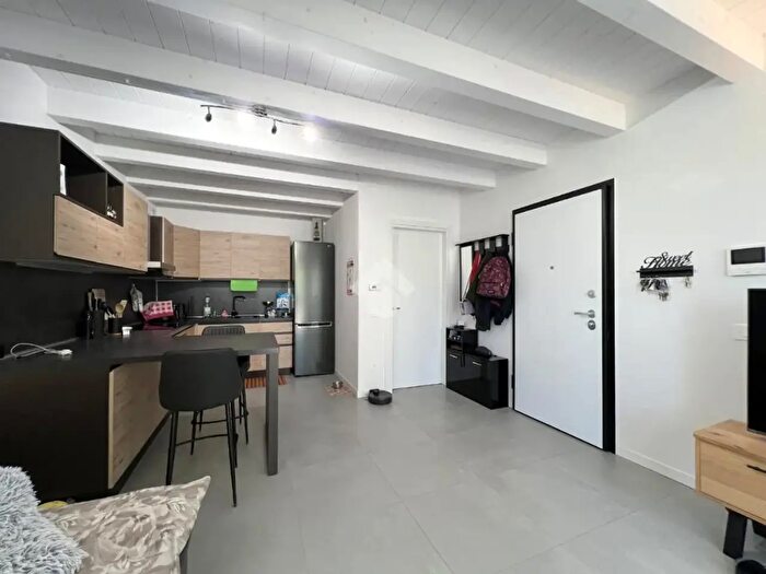 Appartamento trilocale in vendita in Via Bernardo De Canal, Canneto SullOglio