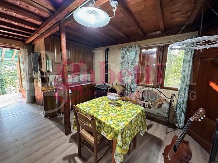 Casa quadrilocale in vendita in Via della Vapolicella, Collesalvetti