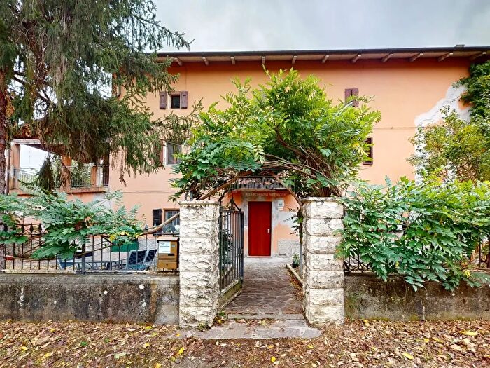Casa con 5 locali in vendita in Via Molino Malpasso, Vergato
