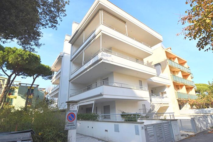 Appartamento con 5 locali in vendita in Comacchio