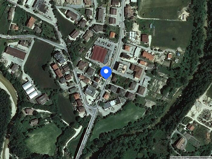 Casa in vendita in Localita Pontedazzo Via Flaminia Nord Snc, Cagli