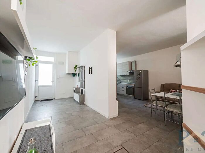 Appartamento bilocale in vendita in Via Marco dAgrate, Milano