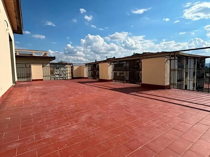 Appartamento quadrilocale in vendita in Via Bernardo Pasquini, Firenze