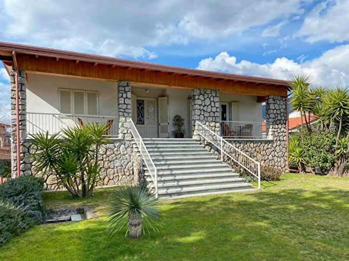 Appartamento quadrilocale in affitto in Via Luigi Pirandello, Ripa Pozzi Querceta Ponterosso, Seravezza