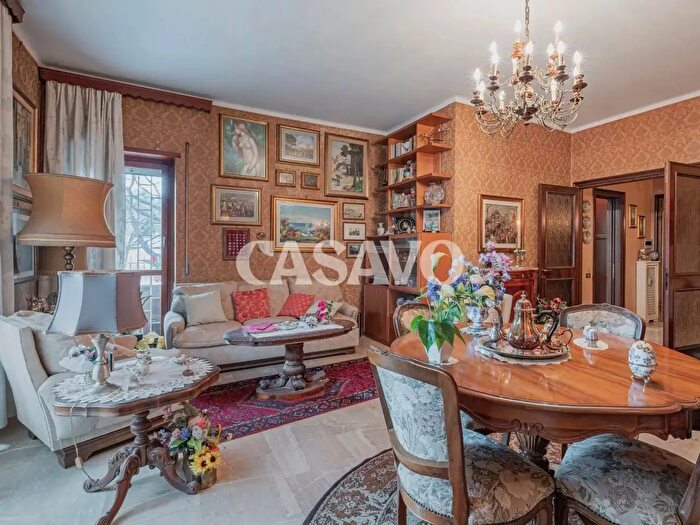 Appartamento quadrilocale in vendita in Roma