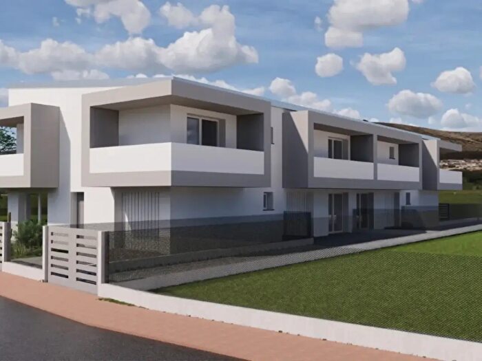 Casa quadrilocale in vendita in Via Sandro Pertini Snc, Campagna Lupia