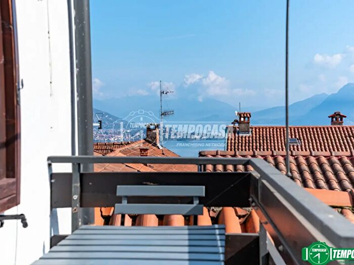 Appartamento bilocale in vendita in Via Le Riane, Stresa