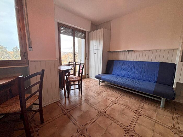 Appartamento bilocale in vendita in Via San Grato, Viola