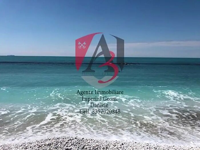 Casa con 8 locali in vendita in Pisa