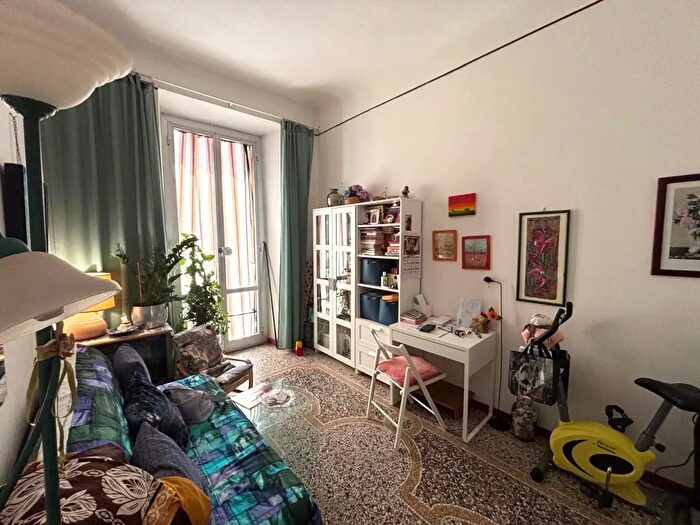 Appartamento quadrilocale in vendita in Via dei Martinengo, Savona