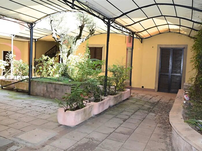 Appartamento con 7 locali in vendita in Bergamo