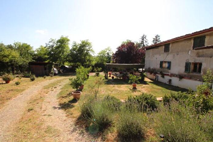 Casa con 6 locali in vendita in Via Polvereto, Montespertoli